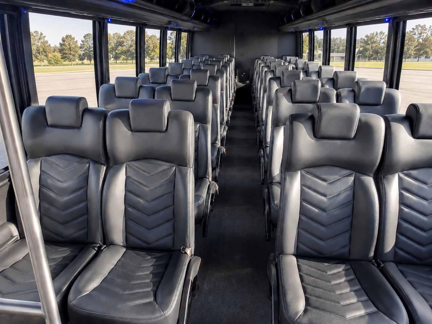 bus rentals for outdoor and ranch wedding venues near edinburg